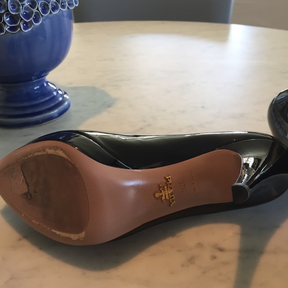Prada Patent Platform Pumps - Picture 4 of 6